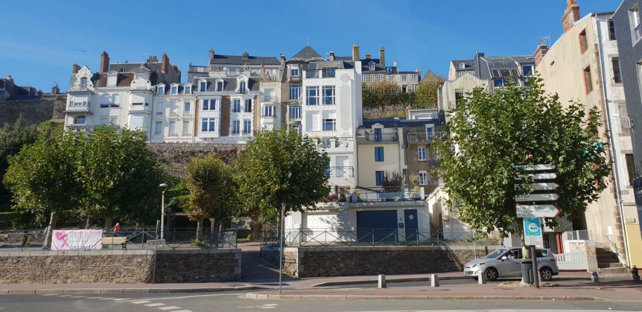 La Victoire Apartment *